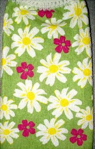 spring daisies hand towel
