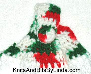 white hand towels with Christmas Print yarn top