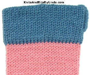 rpse pink with country blue yarn top